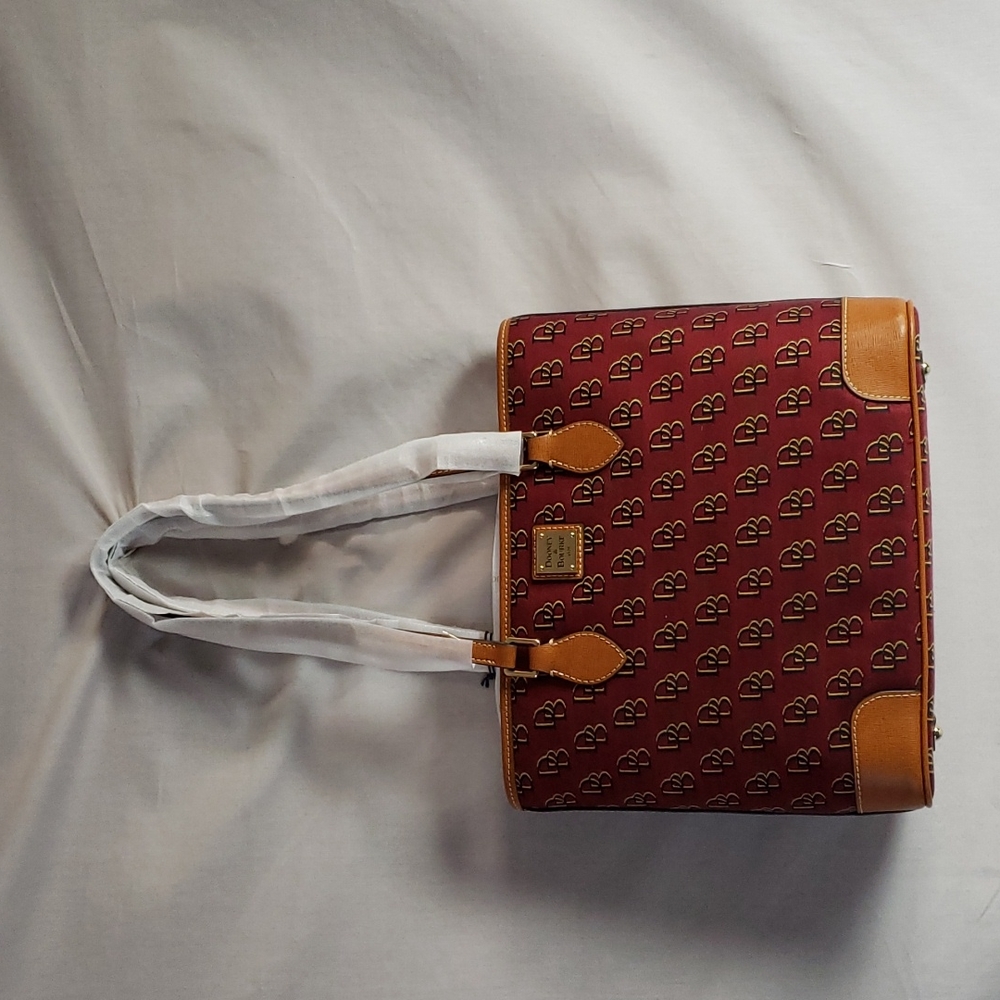 NEW Dooney & Bourke Richmond Monogrammed Shopper